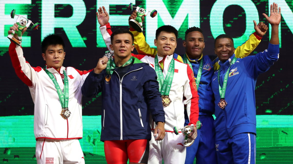 Óscar Figueroa ‘levantó’ bronce en los 67 kilogramos del Mundial de Turkmenistán