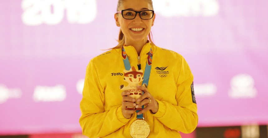 Clara Juliana Guerrero lanzó  la bola por el octavo oro de Colombia en Lima 2019