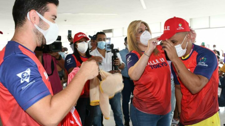 Gobernadora e Indervalle recibieron al medallista olímpico Luis J. Mosquera